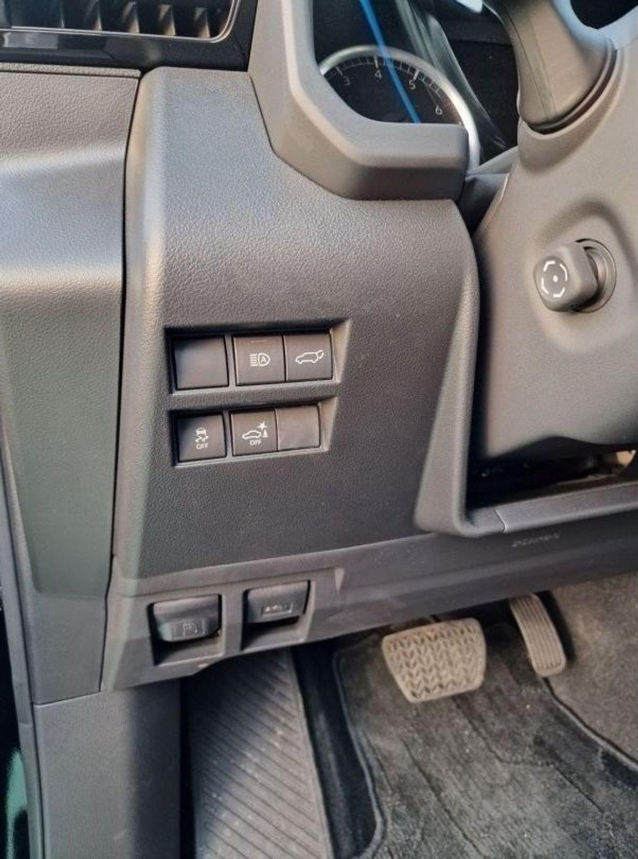 Toyota Land Cruiser 2023 toyota land cruiser 3500cc VXR Twin Turbo Full Option Camera 360, Sundroof , Rear Screens, rada