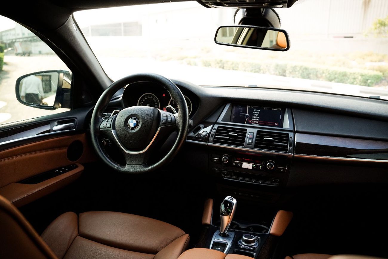 BMW X6 50i Exclusive 4.4L