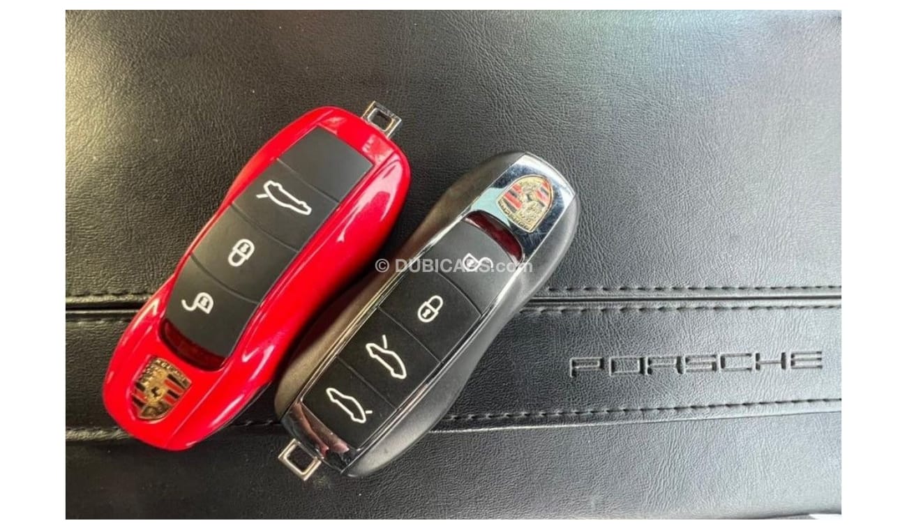 Porsche Panamera PORSCHE PANAMERA GTS 2013 GCC SPECIAL OPTION WITH WARRANTY ONE YEAR