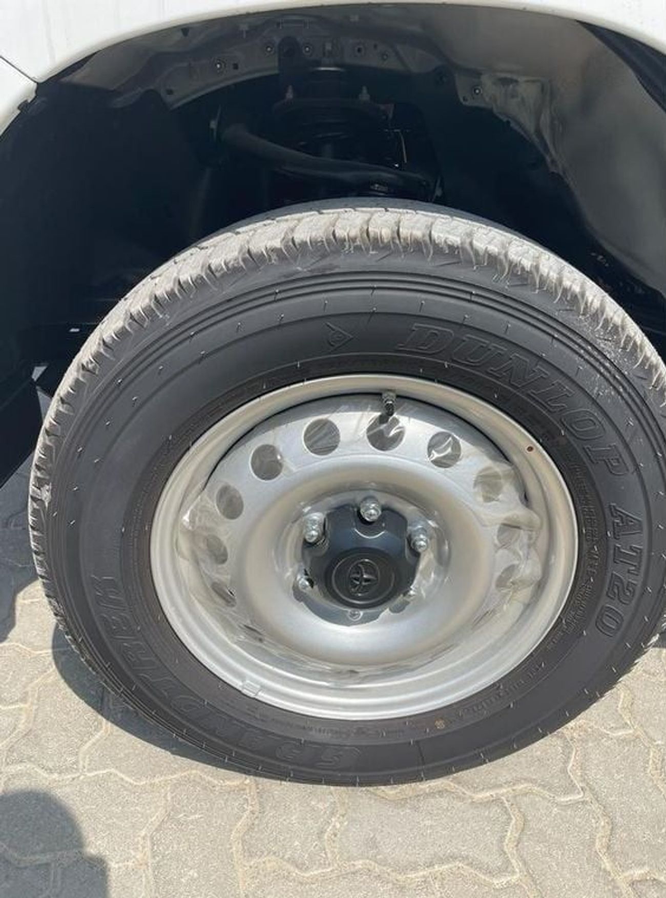 تويوتا هيلوكس 2024 Toyota Hilux DLXE DC 2.4L MT Diesel (Without Power Windows)