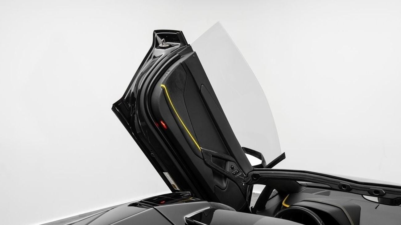 Lamborghini Aventador S Roadster - 2018 - Euro Specs