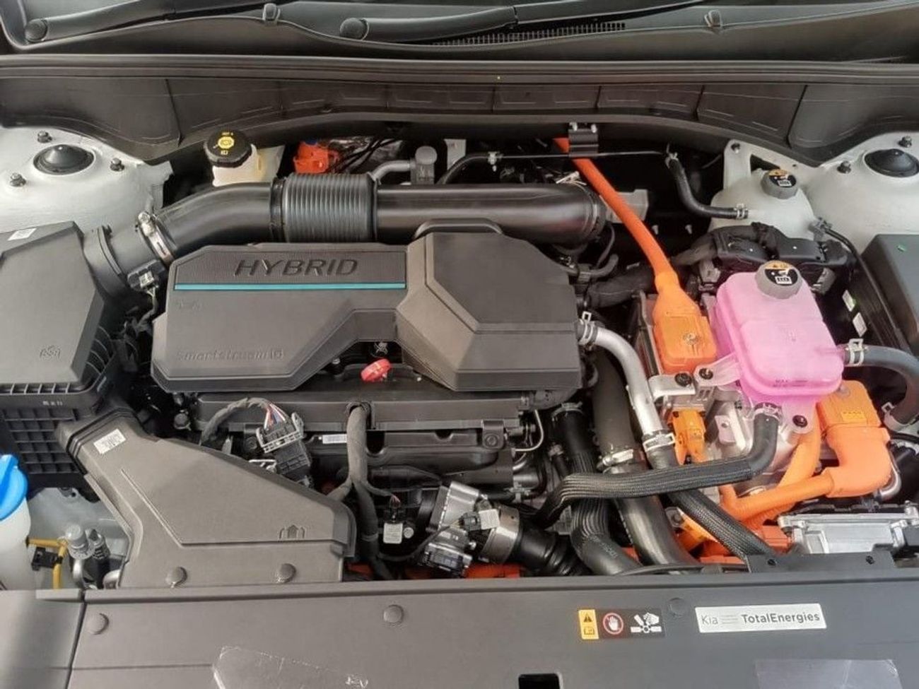 كيا سورينتو Kia Sorento 1.6L T AWD HEV Petrol