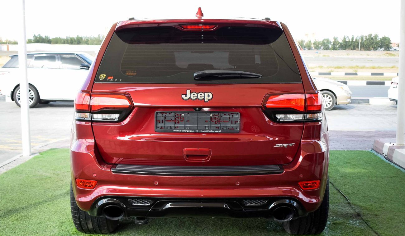 Jeep Grand Cherokee SRT V8