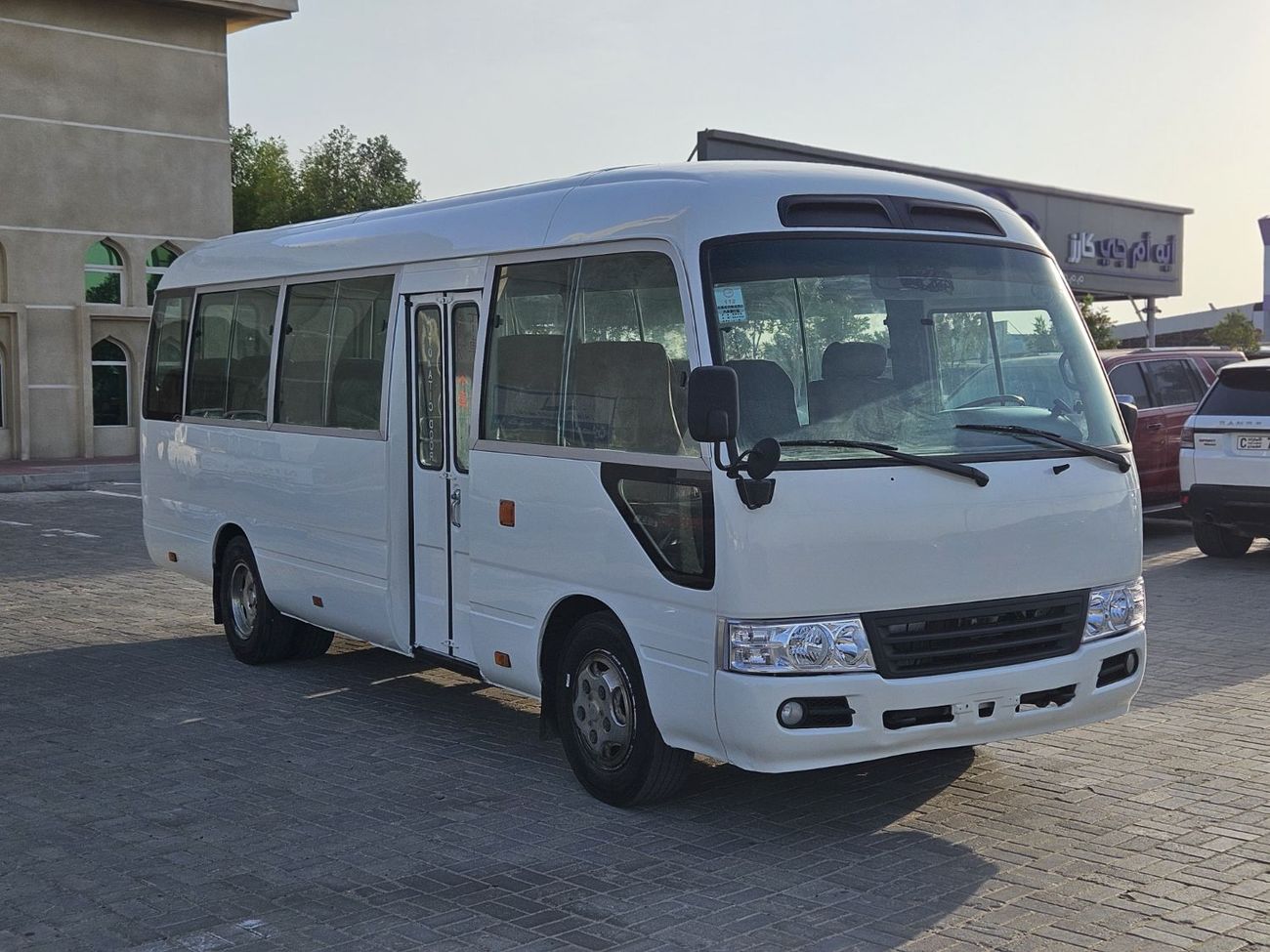 Toyota Coaster Toyota coaster diesel 30 seaters 2008 LHD white in colour
