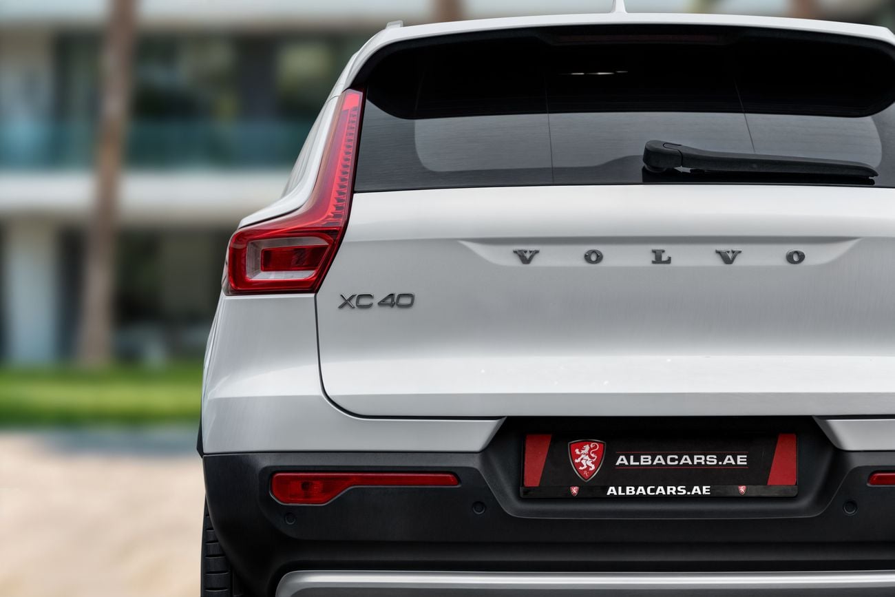 فولفو XC 40 CORE XC40 Core | 2,253 P.M | 0% Downpayment | VOLVO WARRANTY!