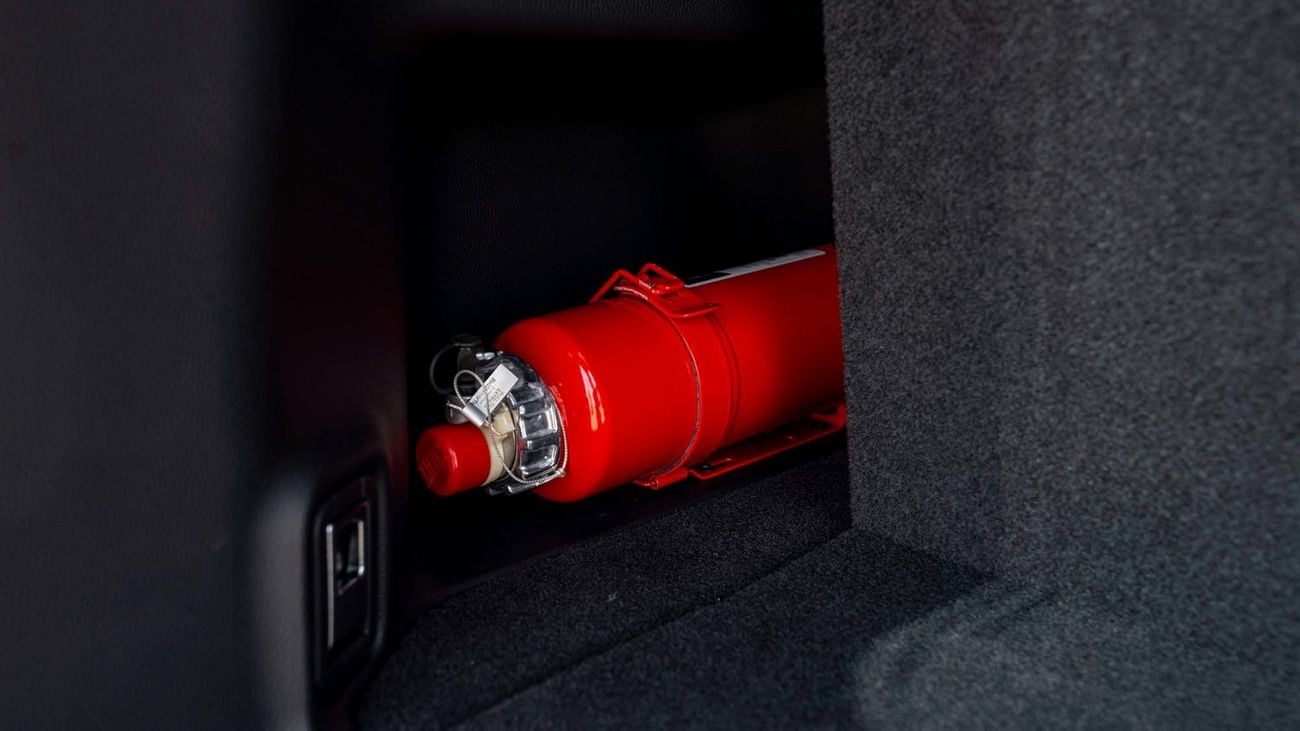 تويوتا برادو FULL OPTION  2.8 L