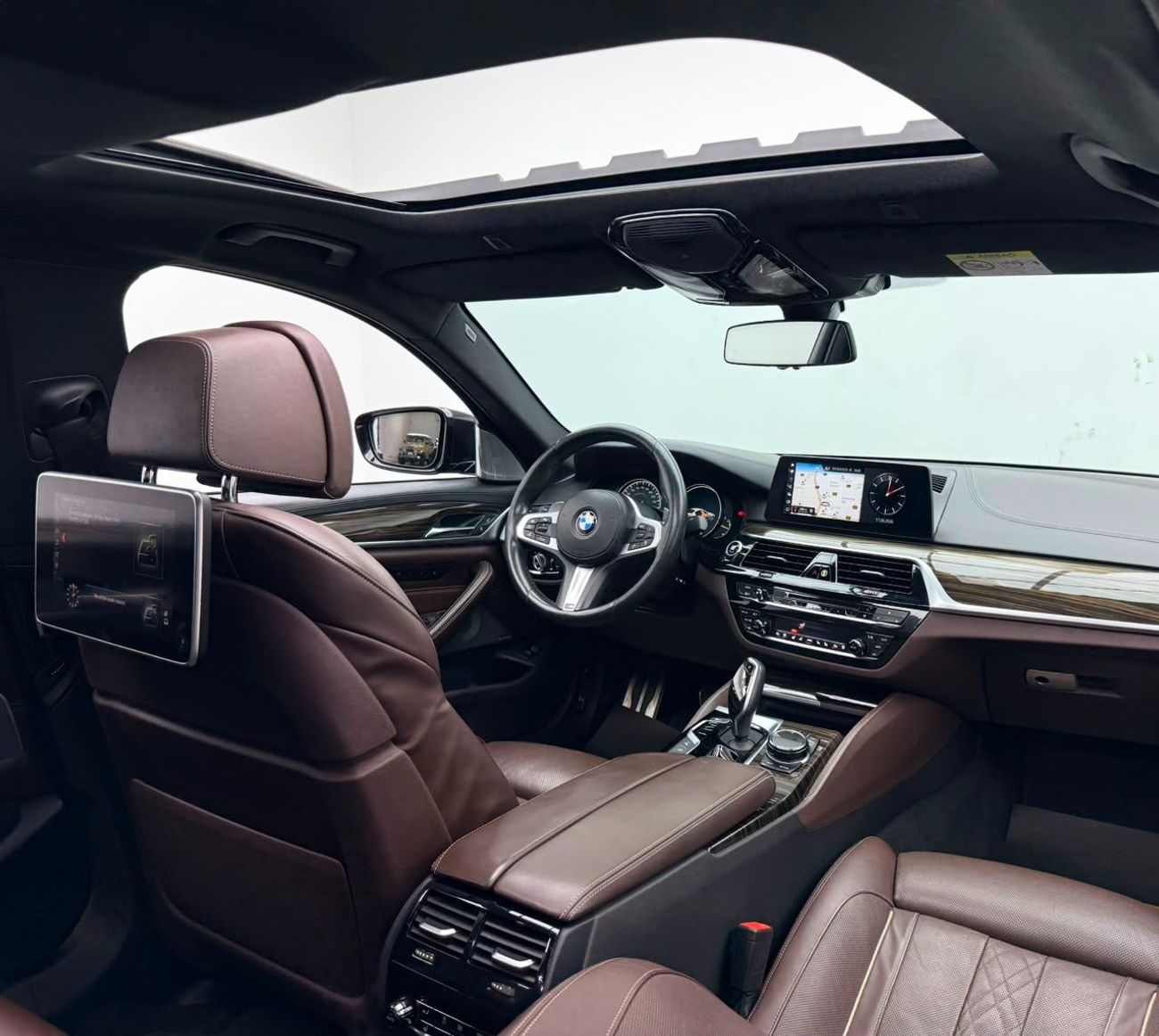 بي أم دبليو 530i M SPORT 2018 BMW 530i M-Sport MasterClass, Full BMW Service History, Excellent Condition, GCC