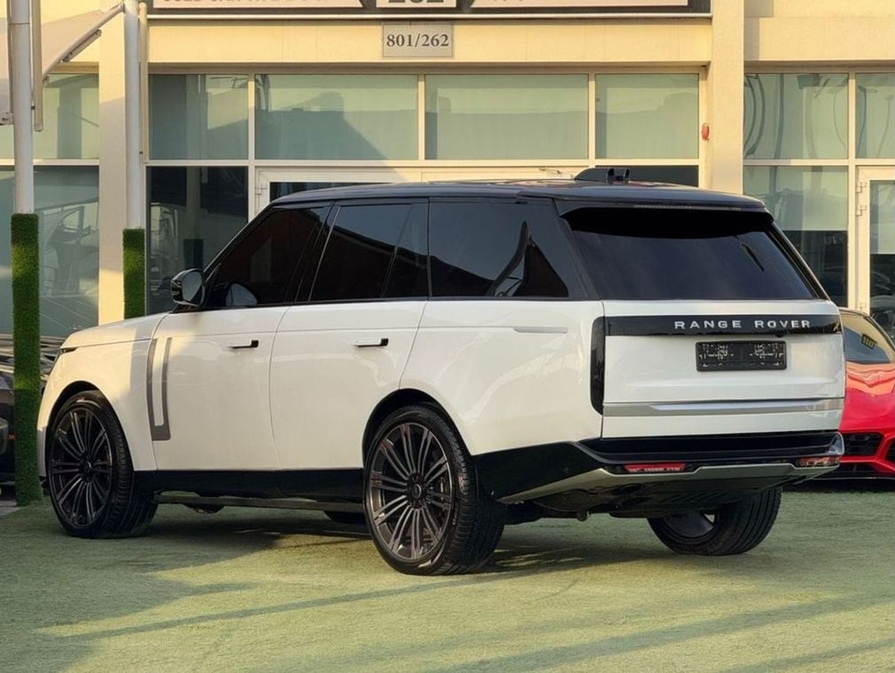 لاند روفر رينج روفر RANGE ROVER VOGUE SUPERCHARGED 2013 GCC FECE LEFT 2025  PERFECT CONDITION