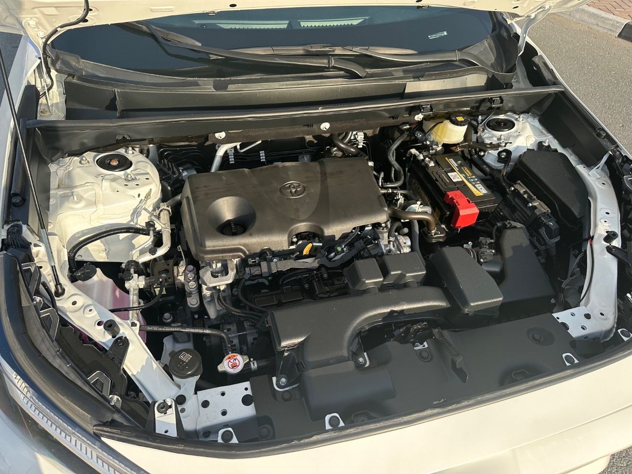 Toyota RAV4 2025 TOYOTA RAV4 XLE FULL OPTION