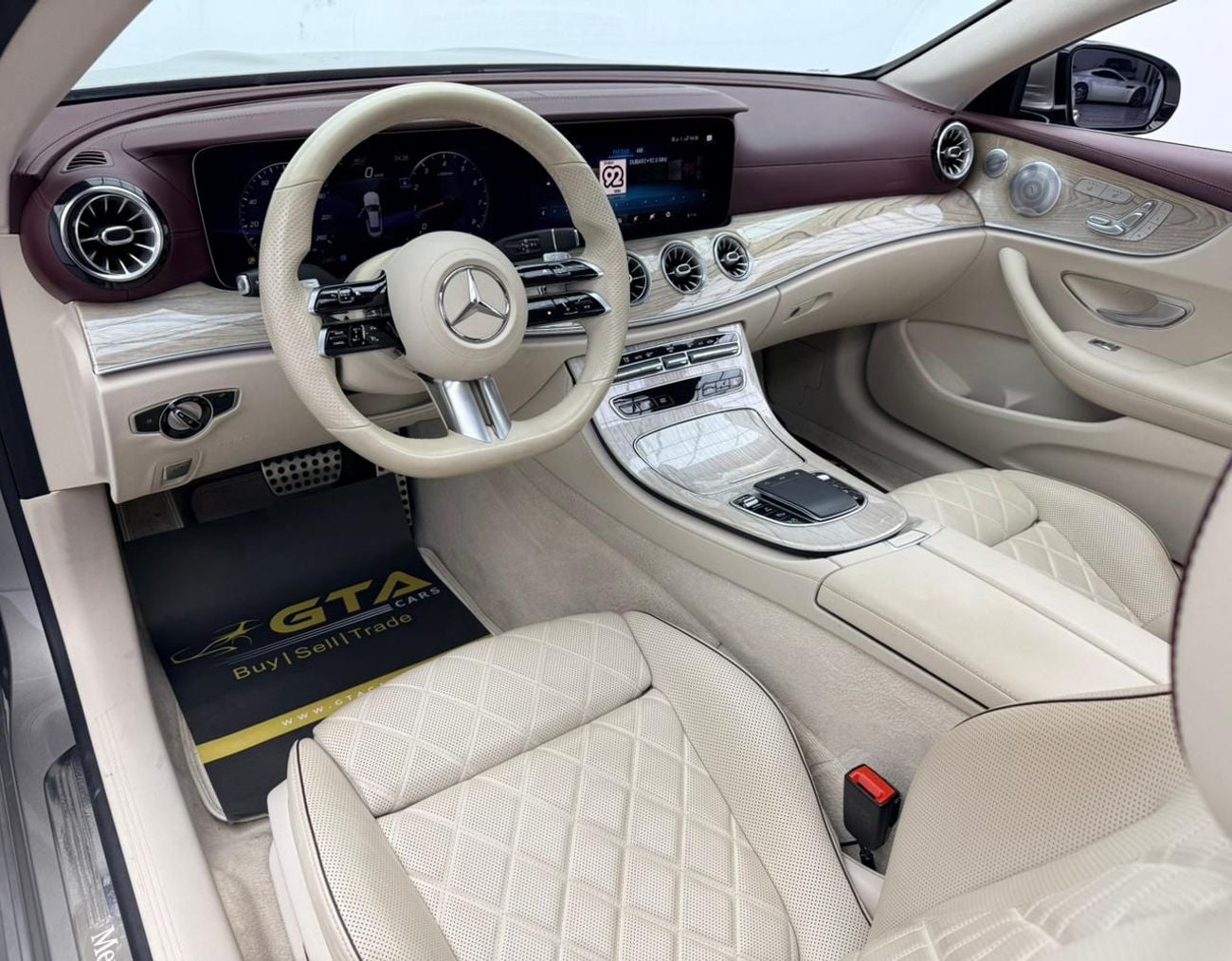 Mercedes Benz E300 2021 Mercedes Benz E300, Warranty, Full Mercedes Service History, Low Km, Fully Loaded, GCC