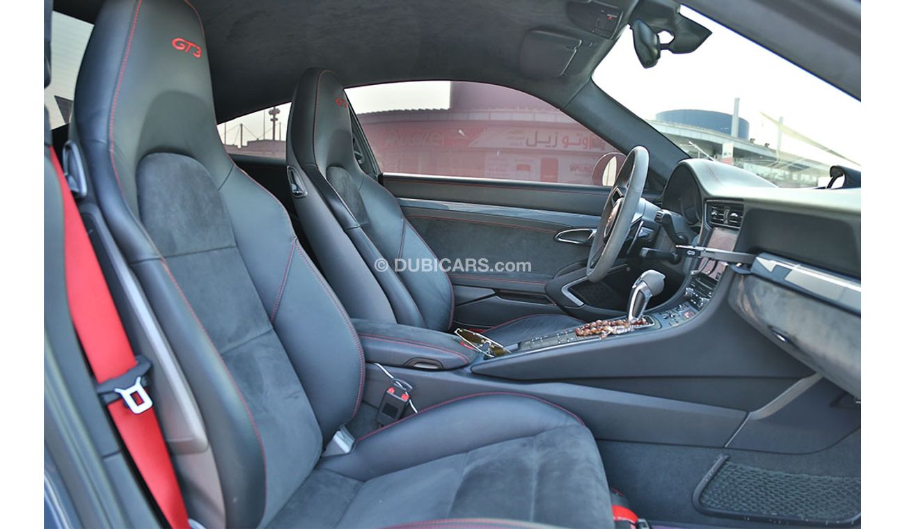 بورش كاريرا جي تي 3 2018 GCC