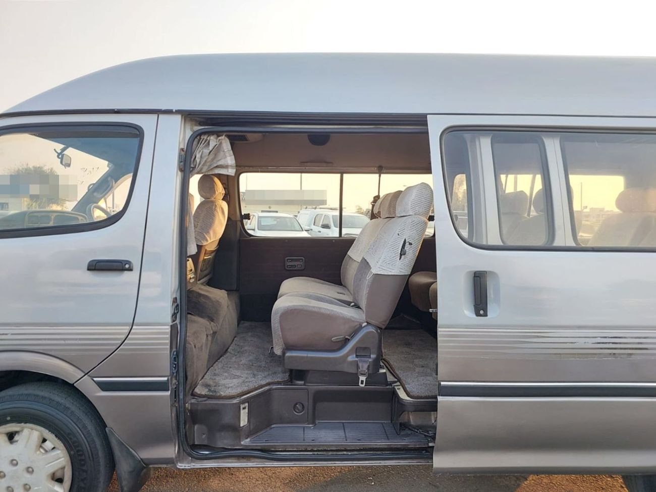 تويوتا هاياس TOYOTA HIACE VAN RHD 1996 MODEL 2.9 L DIESEL AUTOMATIC(PM04144)