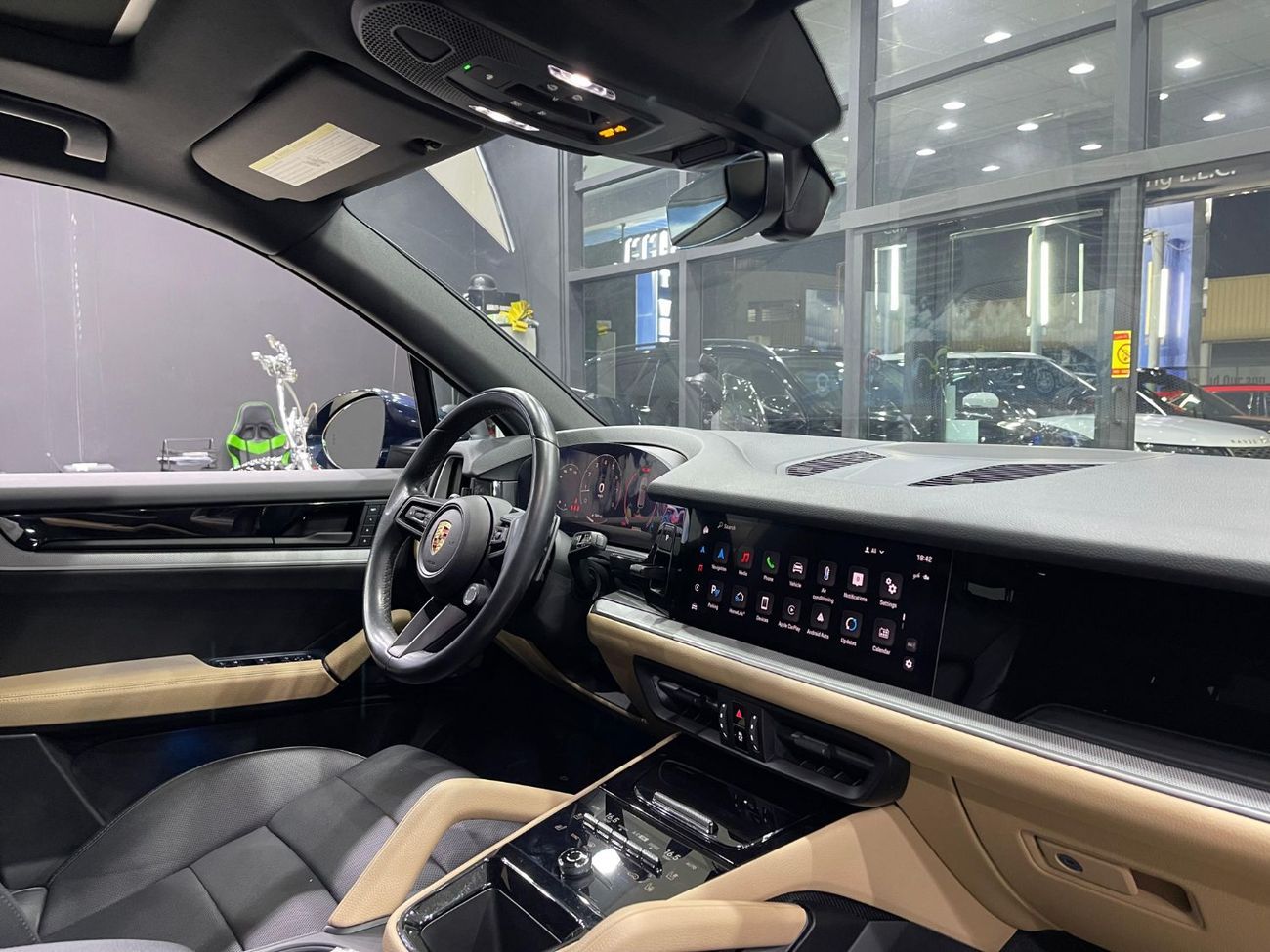 Porsche Cayenne Base