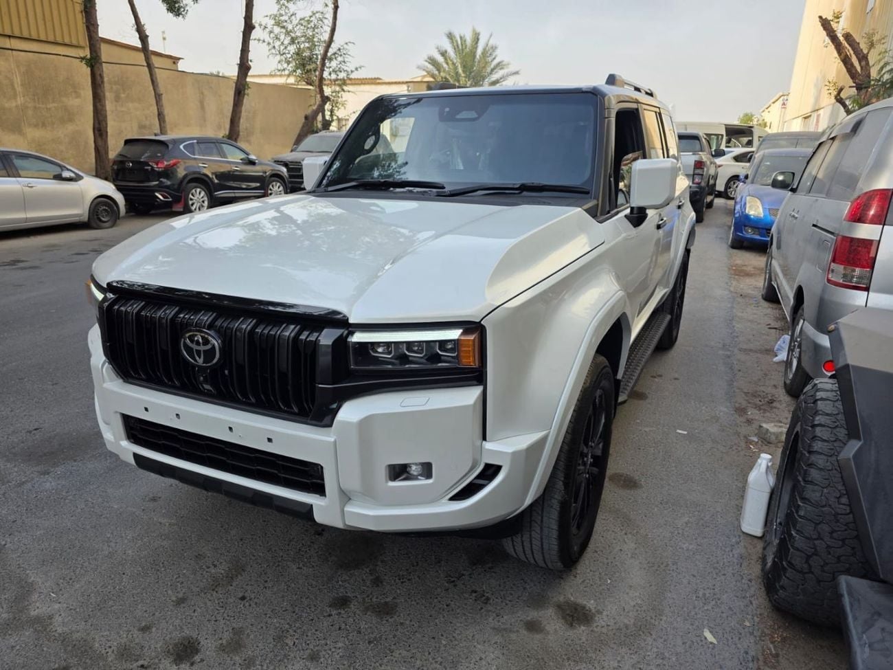 Toyota Prado KAKADU TOYOTA PRADO 2025 WHITE 4WD AT DIESEL = RIGHT HAND