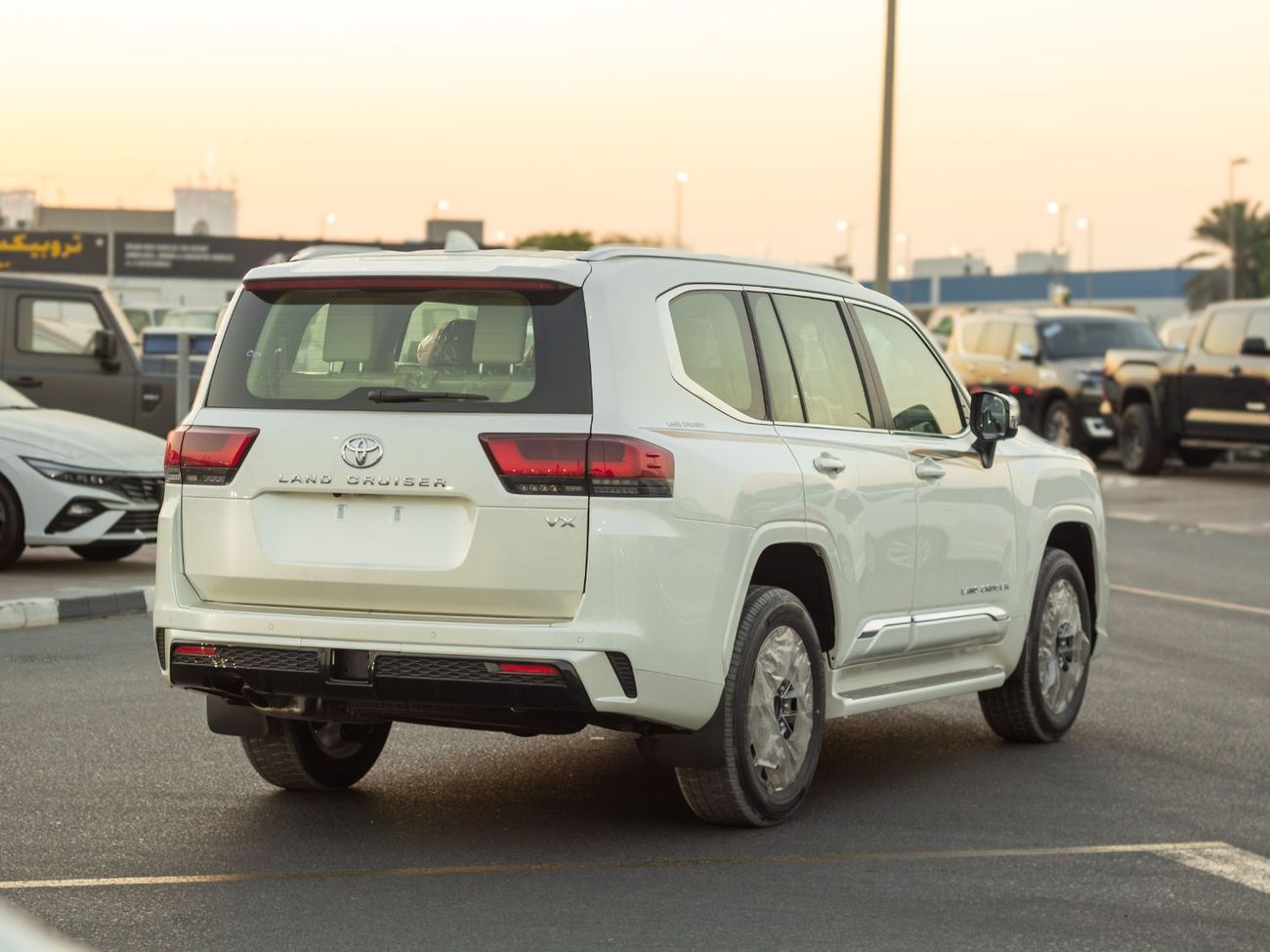تويوتا لاند كروزر EXPORT ONLY - 2025 LC300 VX 4.0L