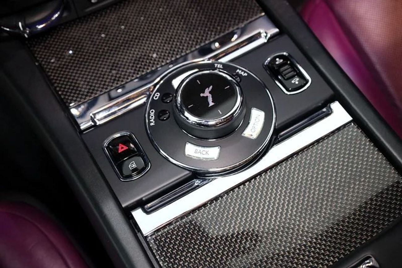 Rolls-Royce Wraith Black Badge, Starlights, Two-Tone Interior, GCC Specs!!