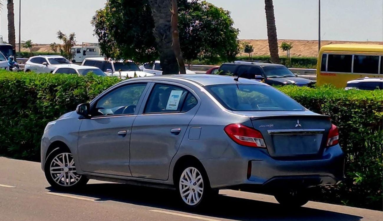 ميتسوبيشي اتراج GLX MID 370/- Monthly I GCC I Cruise, Camera, GPS I Accident Free