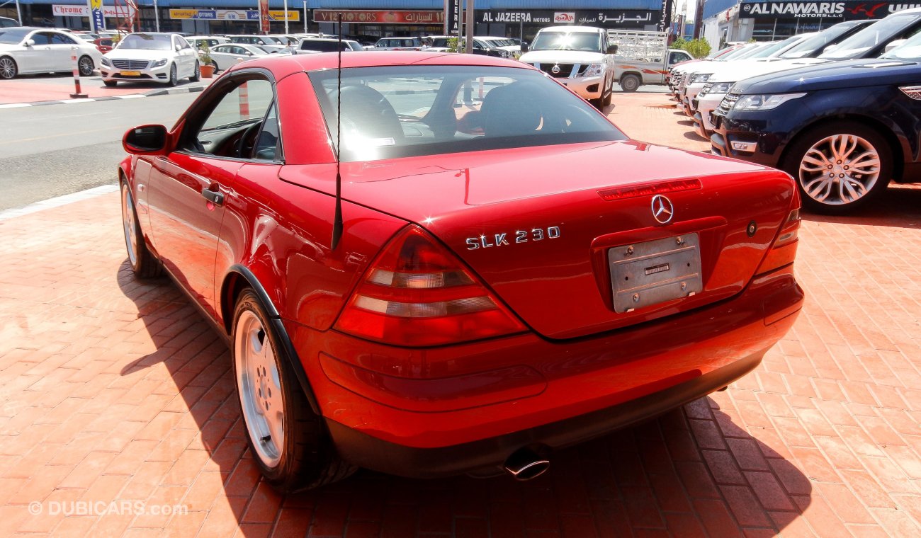 Mercedes-Benz SLK 230