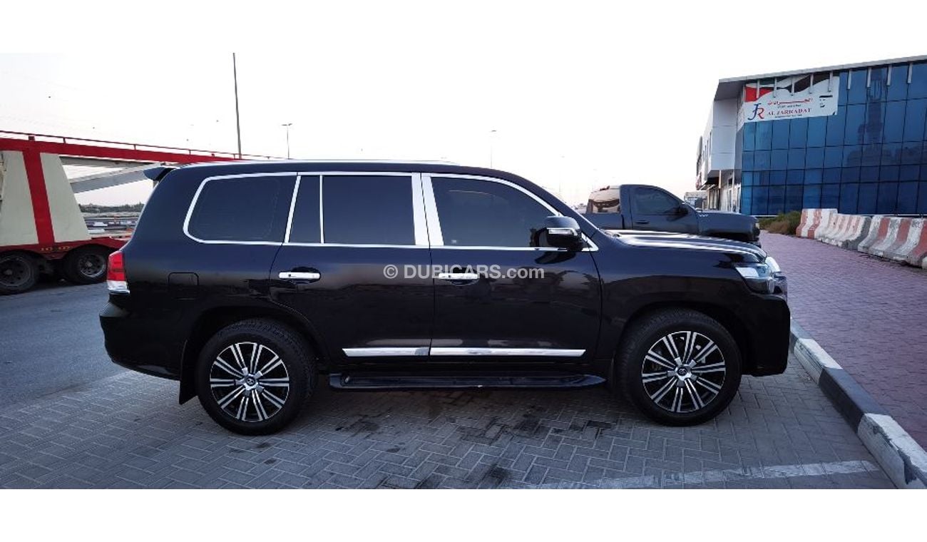 Toyota Land Cruiser VXR