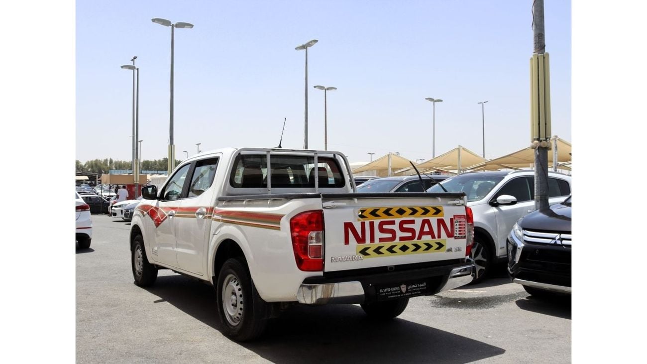 Nissan Navara CSF ACCIDENTS FREE - GCC - PERFECT CONDITION INSIDE OUT - AUTOMATIC GEAR - AUTOMATIC WINDOWS
