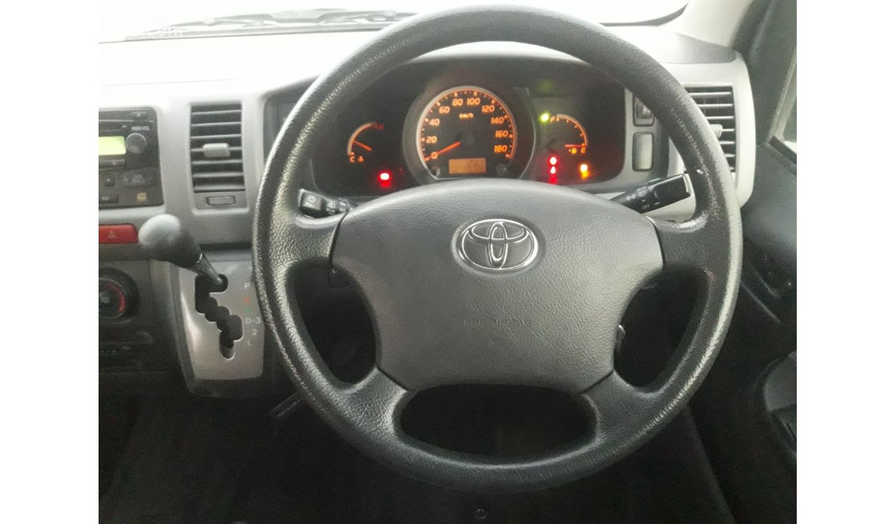 Toyota Hiace TOYOTA HIACE AMBULANCE RIGHT HAND DRIVE (PM1144)
