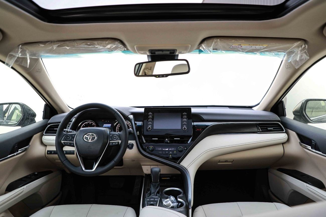 تويوتا كامري تويوتا كامري 3.5 2024 - اسود اتيتيود من الداخل بيج | تصدير فقط