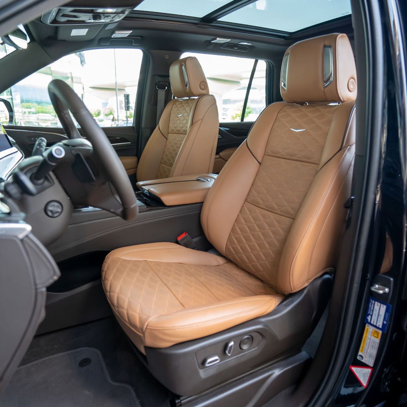 كاديلاك إسكالاد 2022 CADILLAC ESCALADE SPORT PLATINIUM GCC DONE 78,000KM ( WARRANTY TILL 2027 OR 100,000KM )