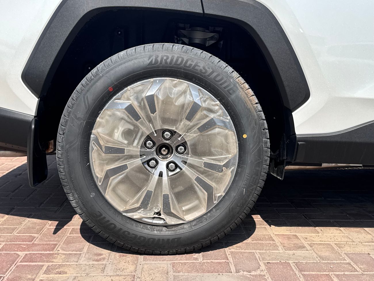 Toyota RAV4 HYBRID 2024 AWD 2.5L CUV BRAND NEW GCC 0KM