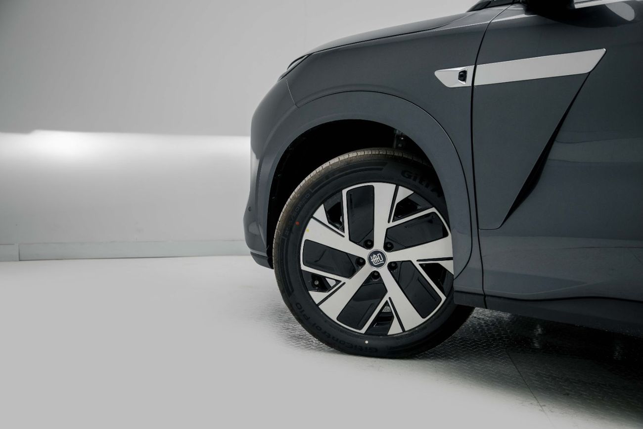 بي واي دي تانغ ل EV RWD