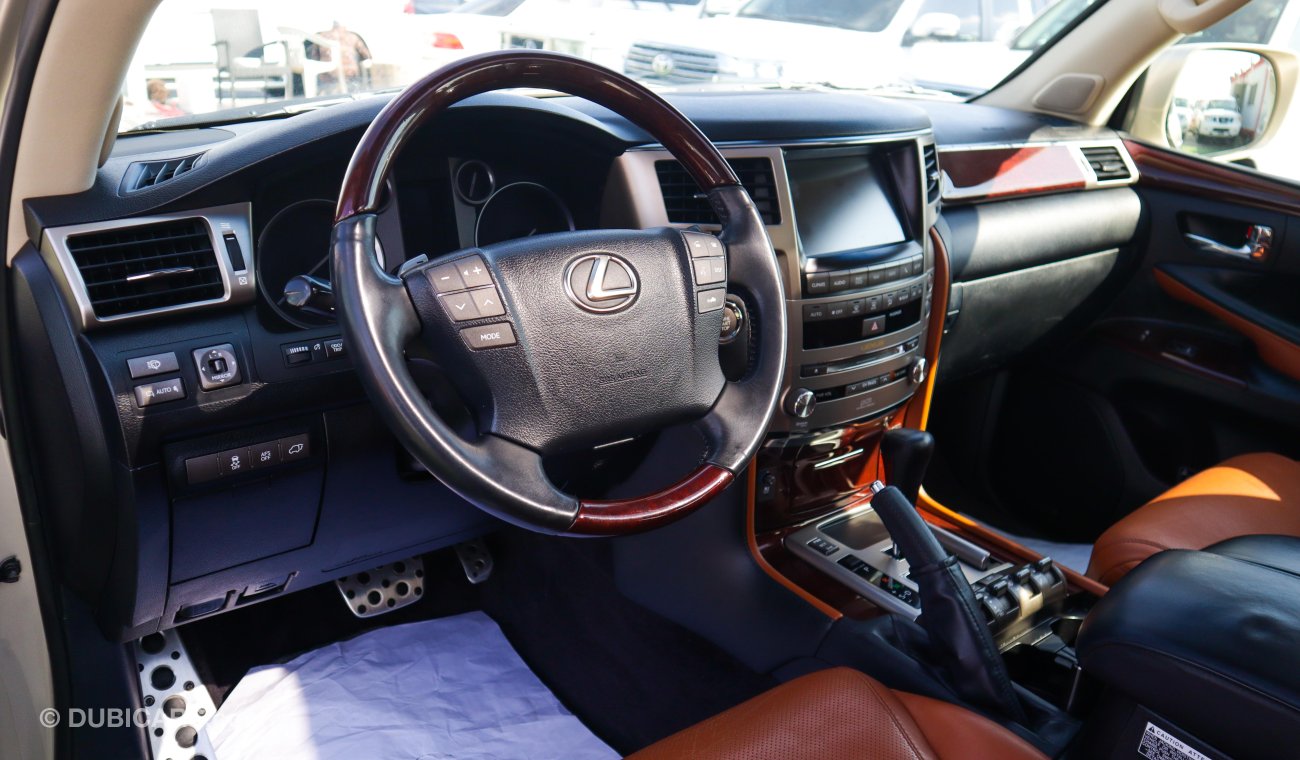 Lexus LX570