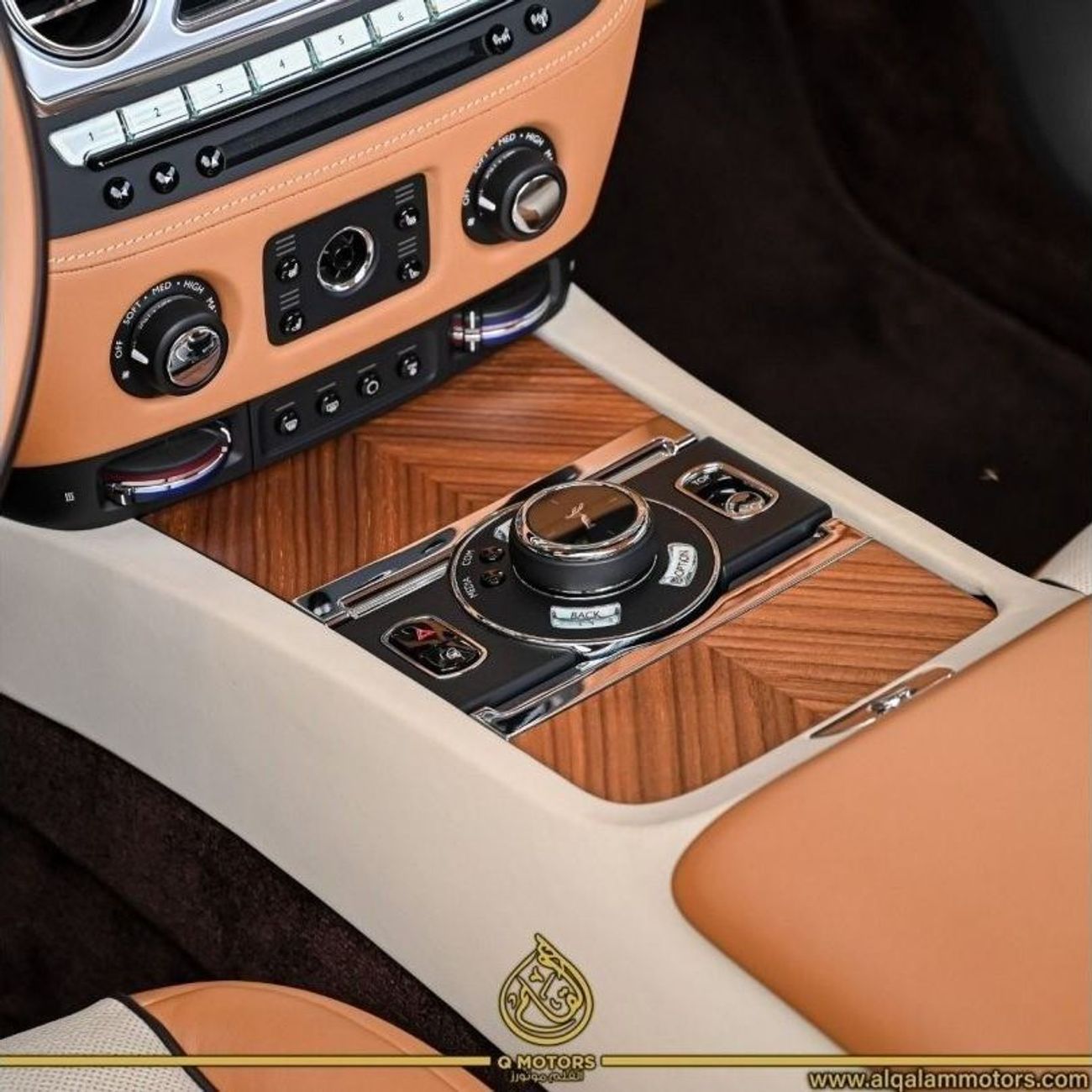 رولز رويس داون Std Std بلاك بادج