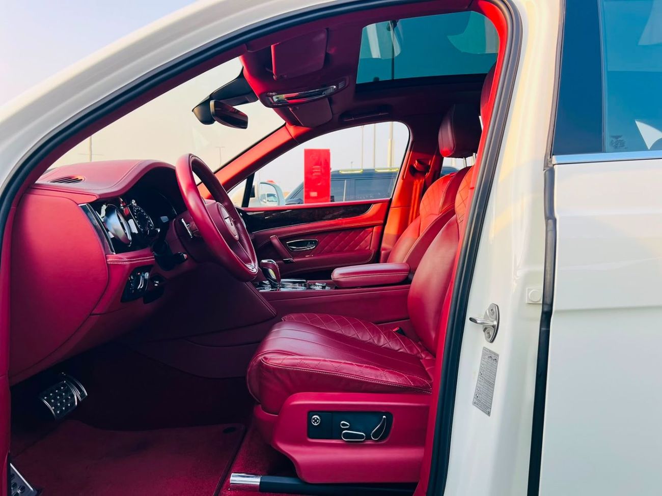 بنتلي بينتايجا FIRST EDITION .2017.ENGINE 6.0L /V12