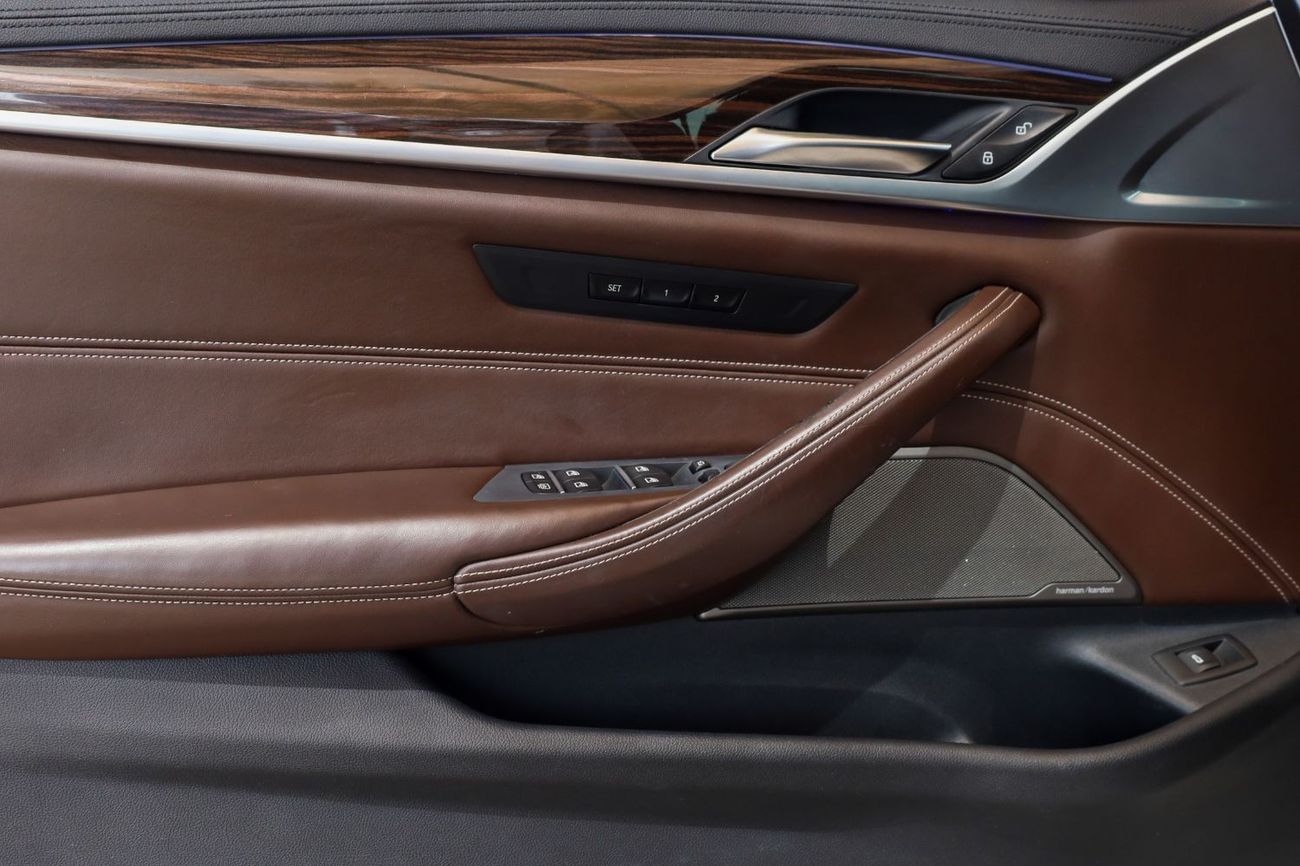 بي أم دبليو 530i M سبورت