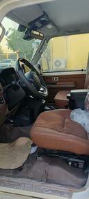 Toyota Land Cruiser 70 TOYOTA LAND CRRUISER LC79 DC 2.8L AT FULL OPTION