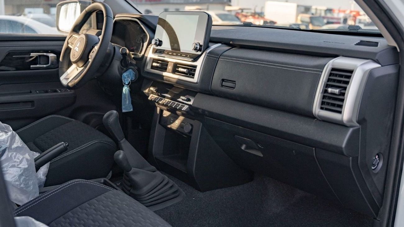 Mitsubishi L200 MITSHUBISHI L200 2.4L PETROL 2024 MODEL YEAR MANUAL TRANSMISSION