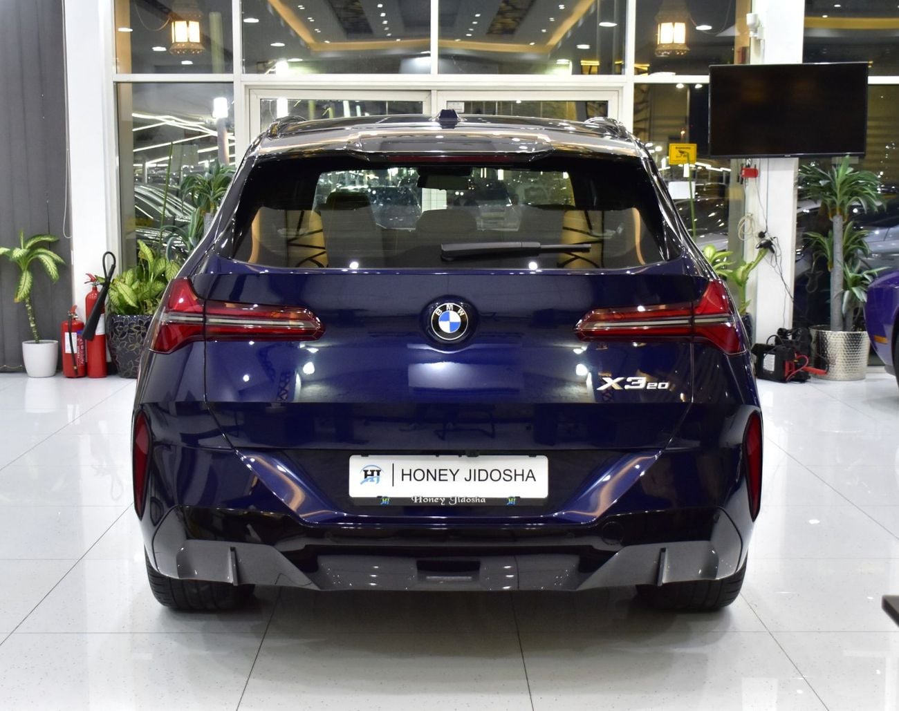 بي أم دبليو X3 20 XDRIVE M SPORT عرض ممتاز لسيارة BMW X3 20 xDrive (موديل 2026) باللون الأزرق بمواصفات خليجية