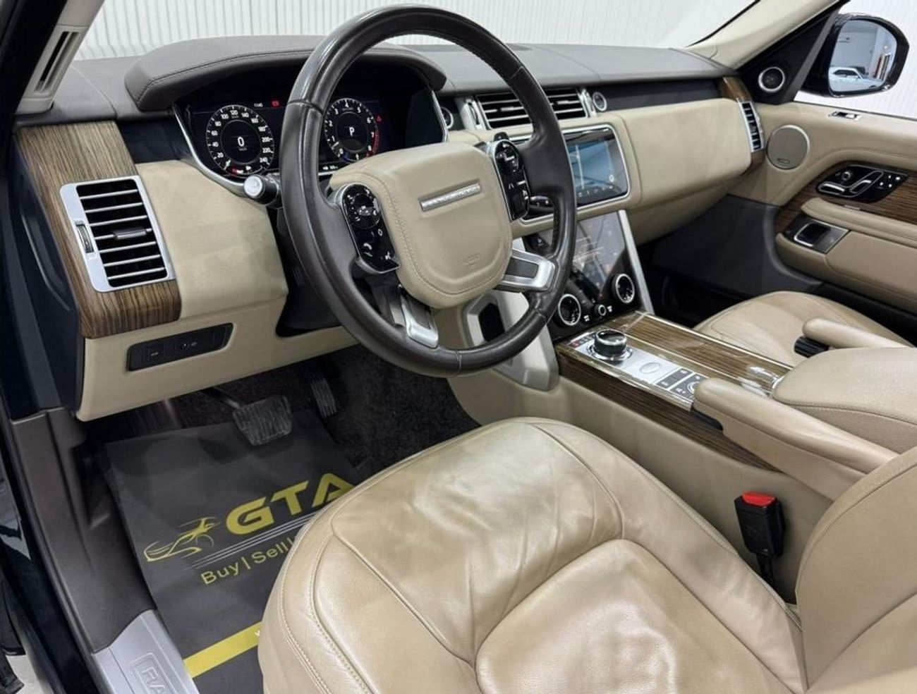 Land Rover Range Rover 2018 Range Rover Vogue HSE V6, June 2025 Land Rover Warranty, Full Land Rover Service History, GCC