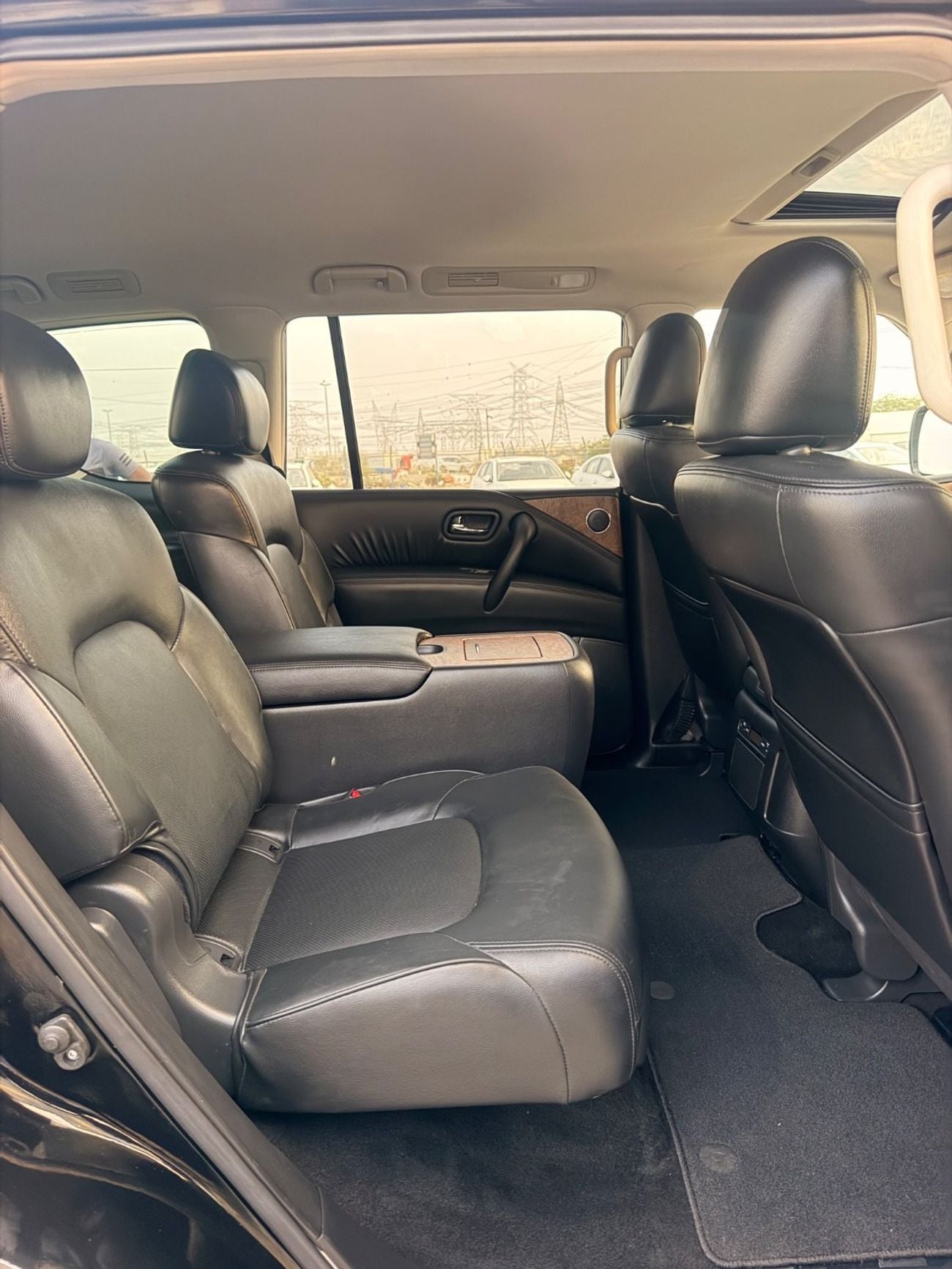 Nissan Armada SL full option Sunroof, 360 cameras 2022