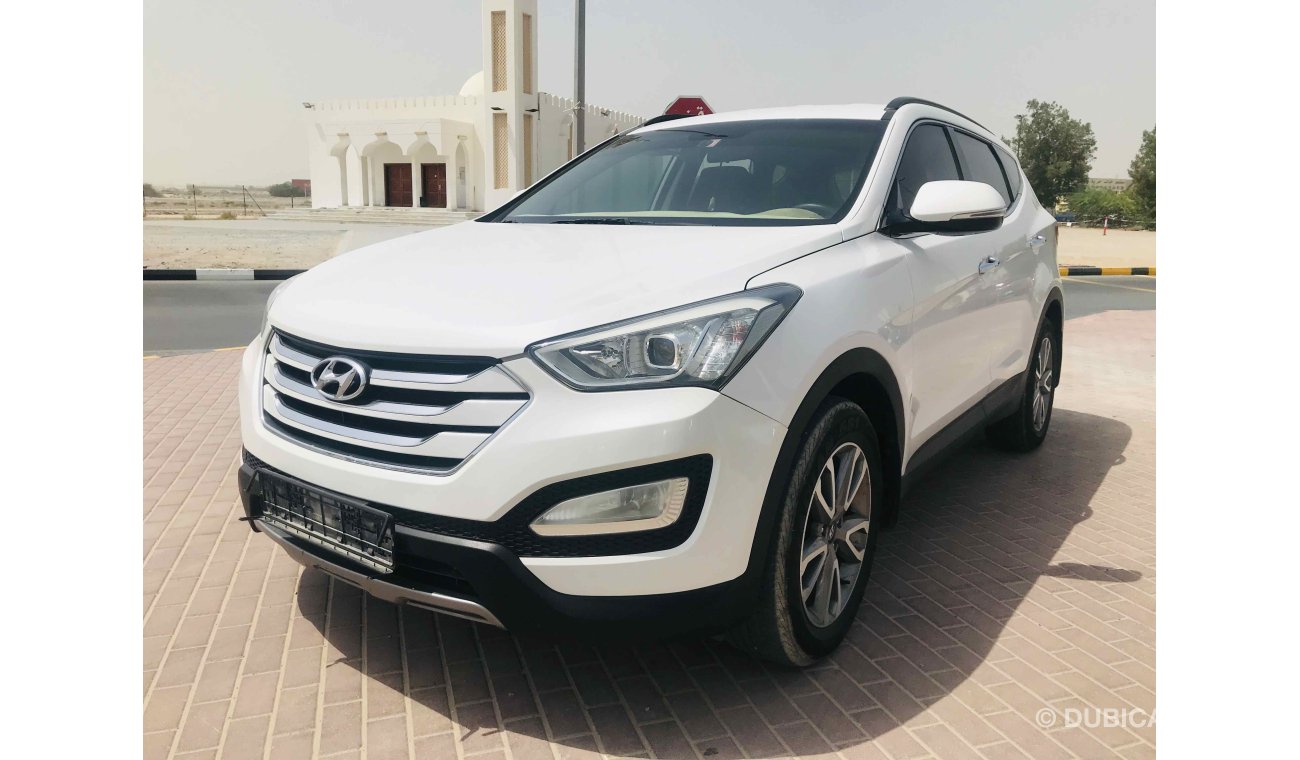 Hyundai Santa Fe سياره نظيفه جدا بحاله ممتاذه بدون حوادث ضمان شاسيه جير ماكينه