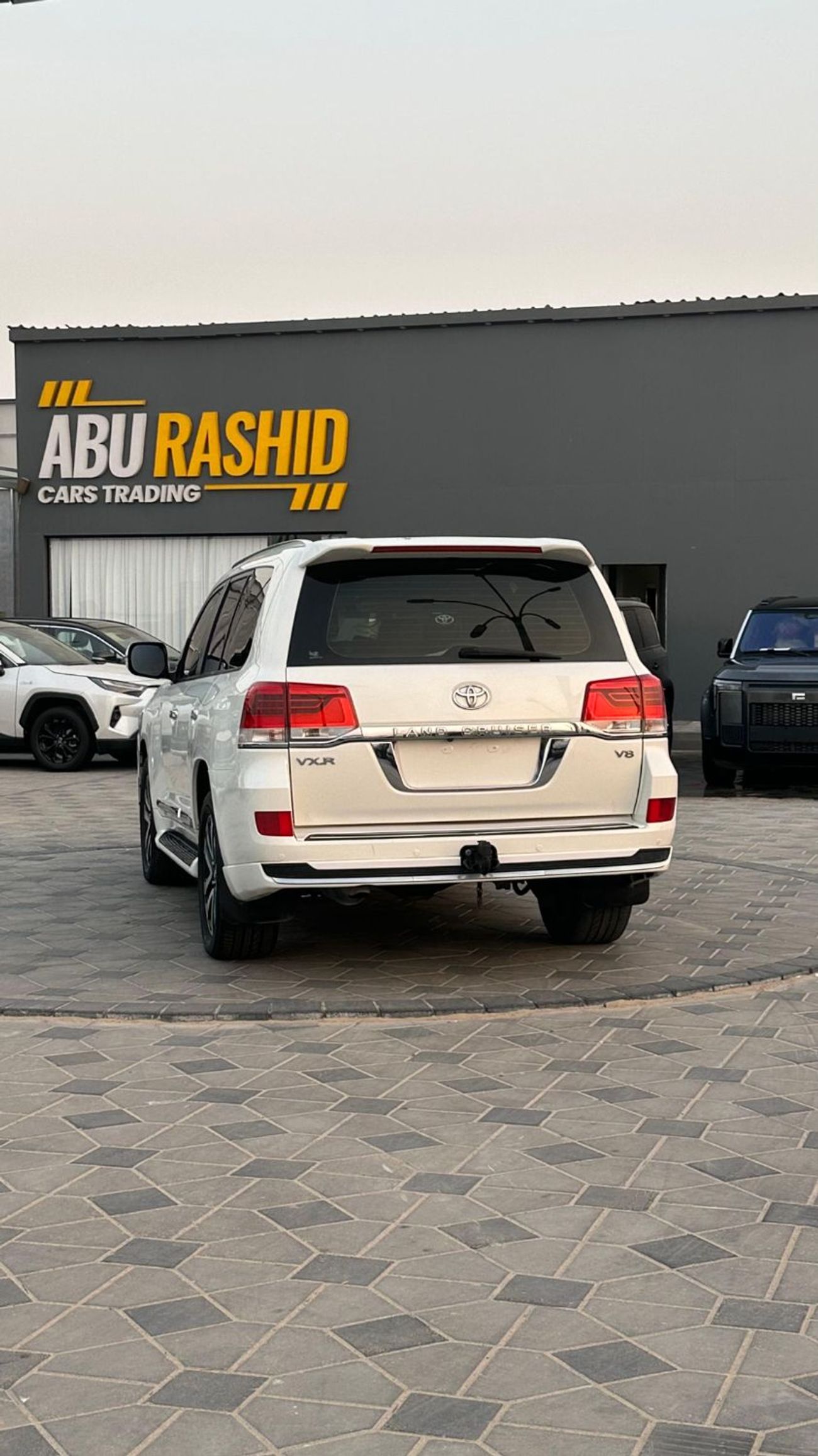 Toyota Land Cruiser GXR 4.6L