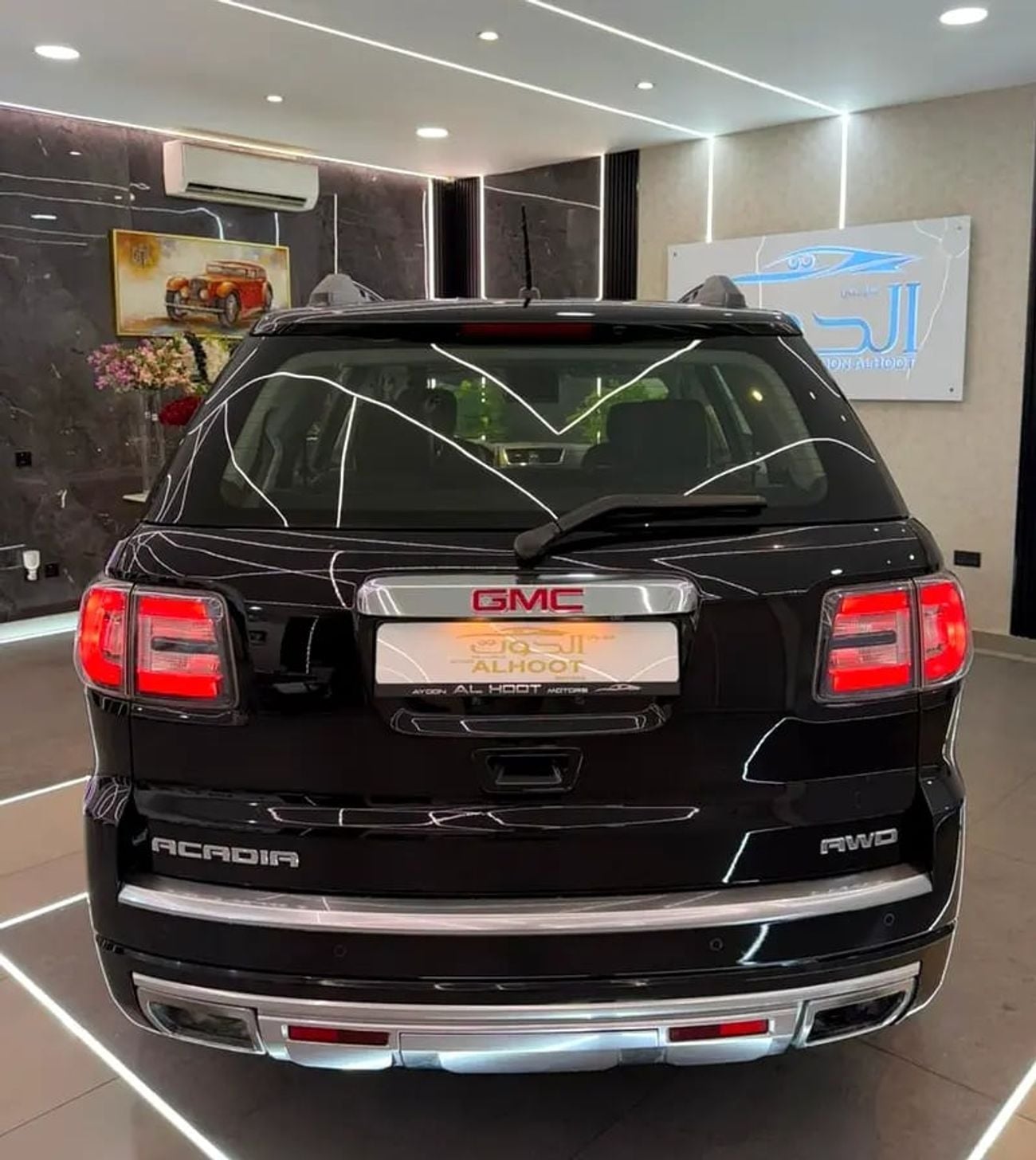 GMC Acadia Denali 3.6L SPECIAL V6 || GCC || FULLY LOADED || UNIQUE || SPACIOUS || GREAT CONDITION