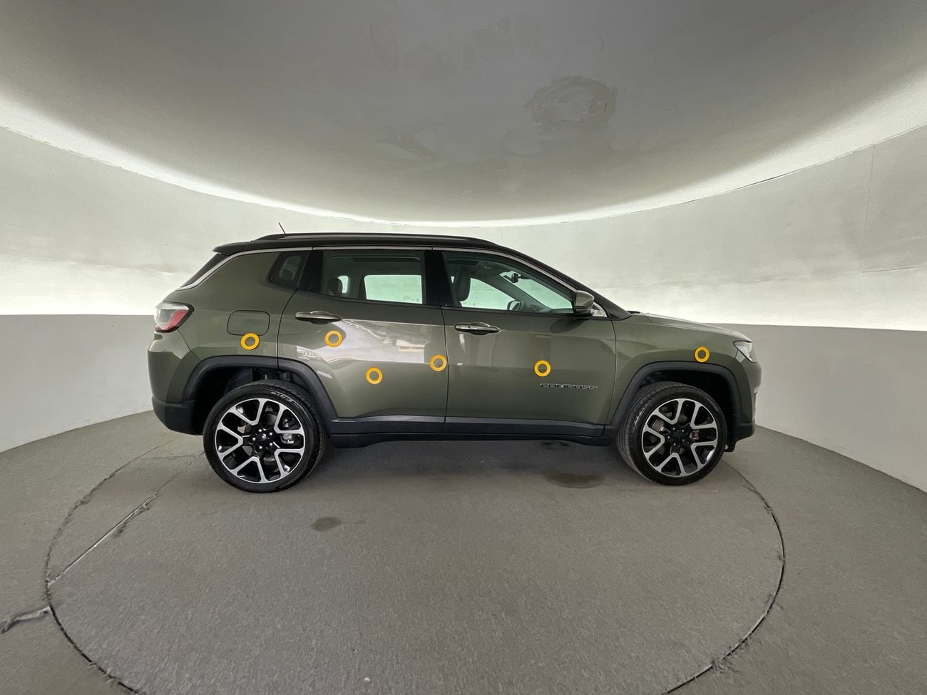 جيب كومباس 2.4 LIMITED HIGHLINE 4WD AUTO | شامل الضمان | 0 ﺪﻔﻋﺓ ﺃﻮﻟﻯ