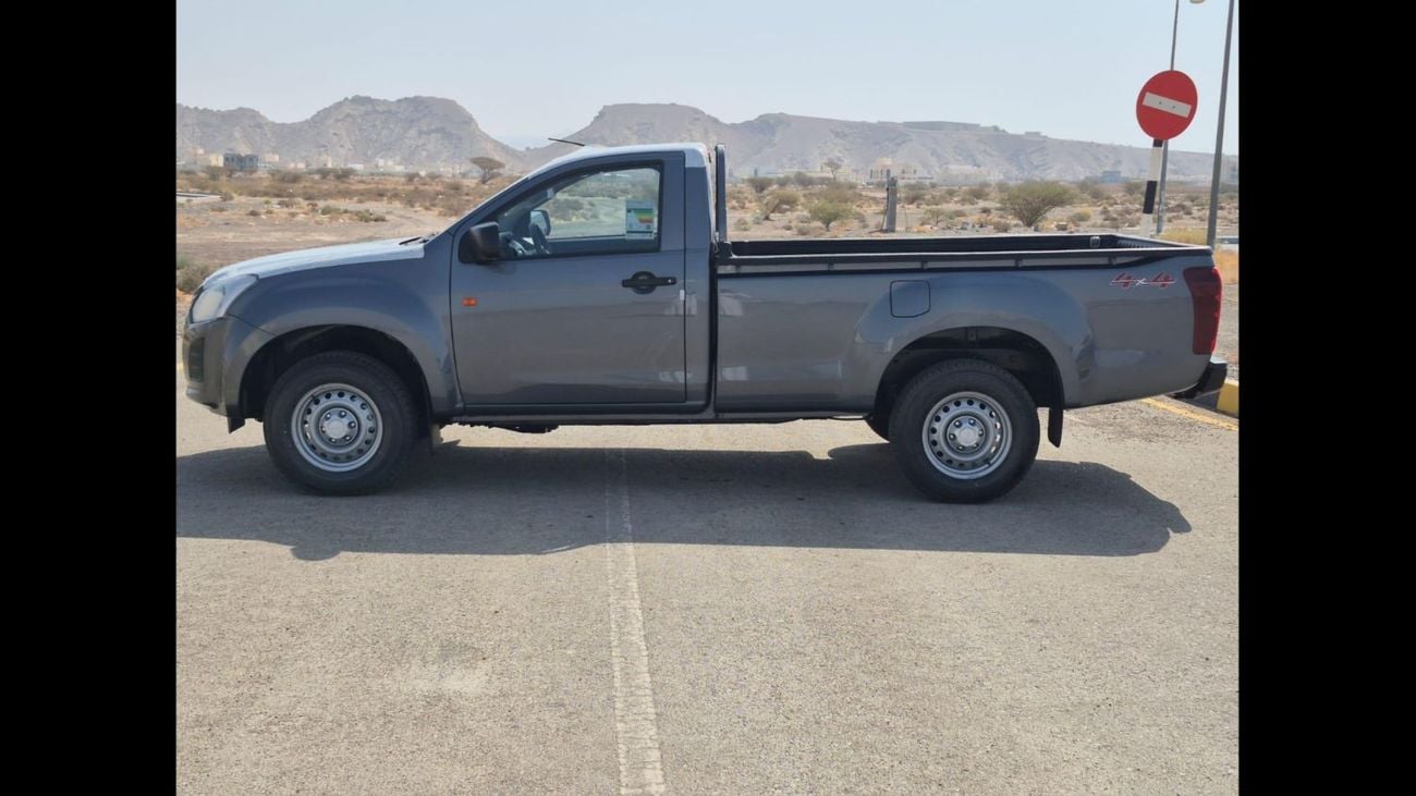 إيسوزو D ماكس 1.9L DIESEL SINGLE CAB 2025 GCC SPECS