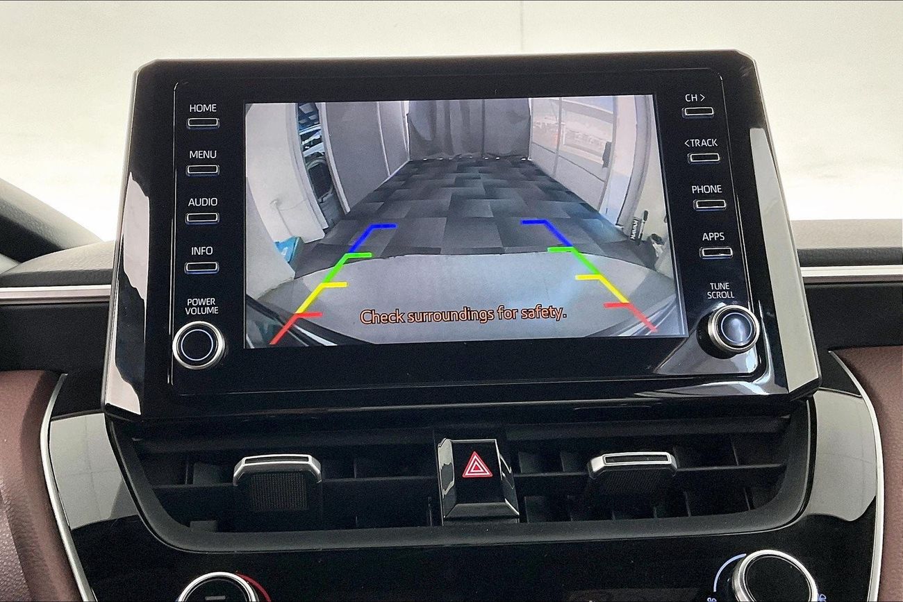 تويوتا كورولا كروس XL | عرض العيد الحصري | خالية من أضرار الفيضانات