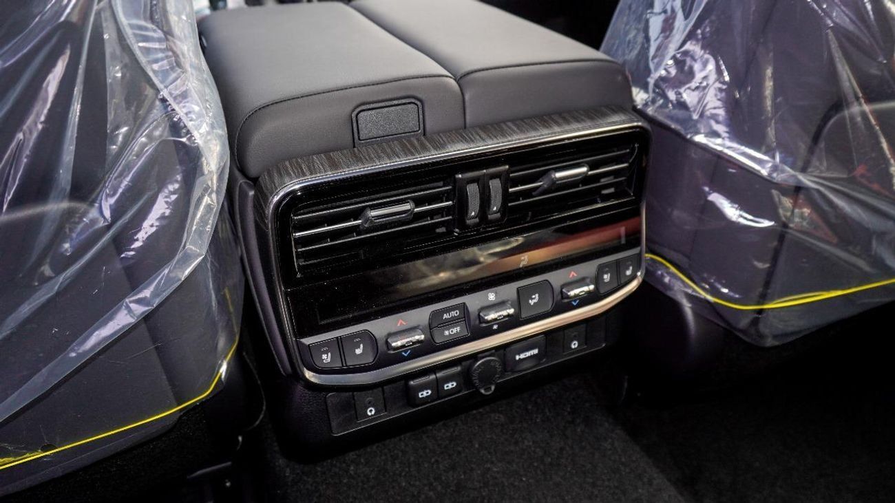 Toyota Land Cruiser Toyota Land Cruiser VXR DIESEL 3.3 Full option Model 2025