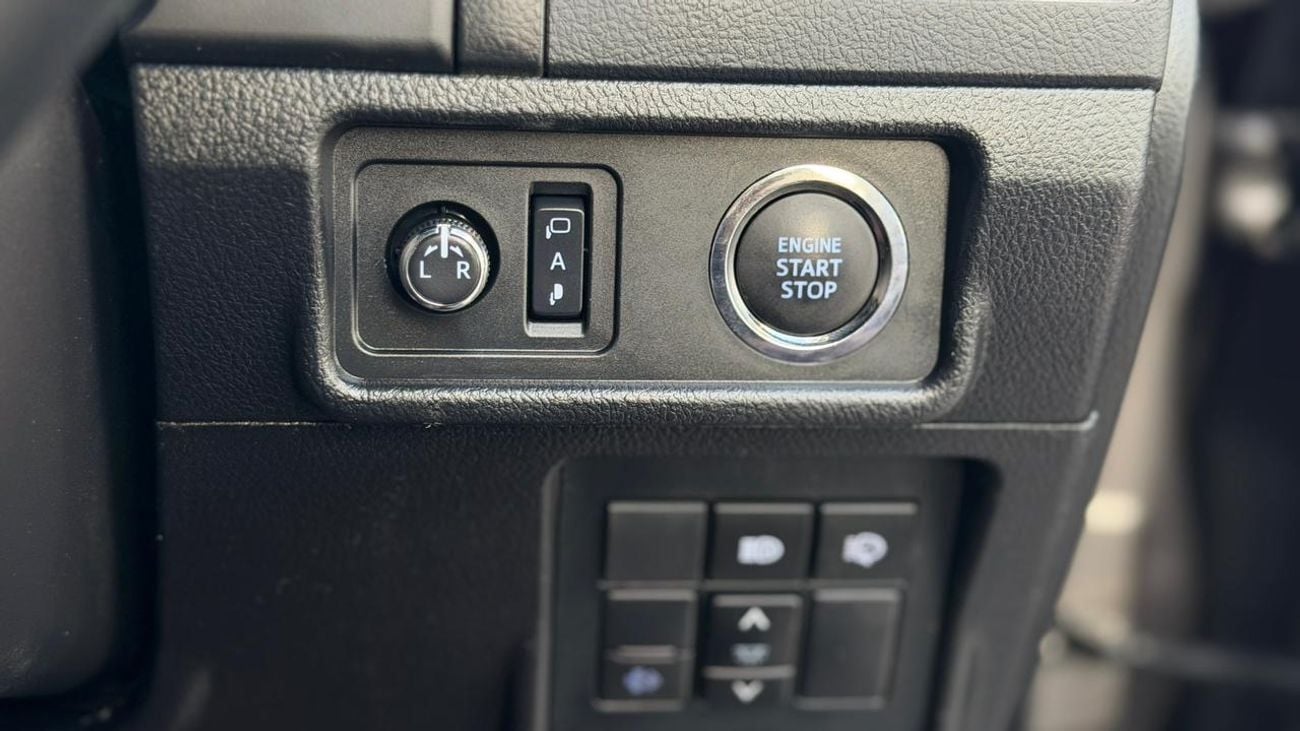 Toyota Prado 2022 | 2.8L DIESEL | AUTOMATIC TRANSMISSION | RIGHT-HAND-DRIVE | PUSH START ENGINE | 360 VIEW CAMERA