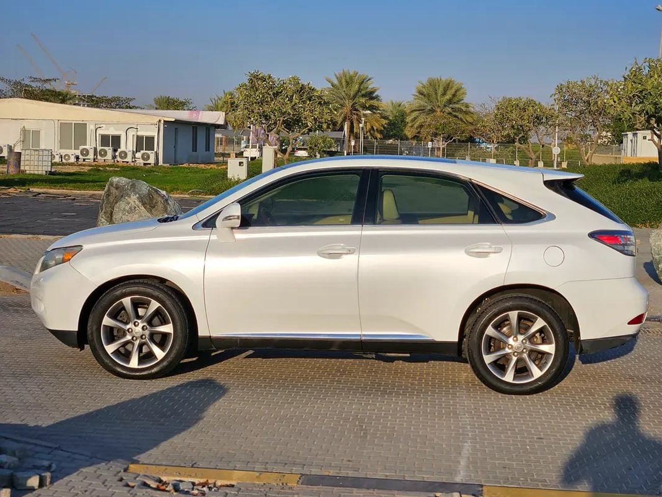 لكزس RX 350 RX GCC Premium Full Option Top With Panoramic Roof Immaculate Condition Inside Out
