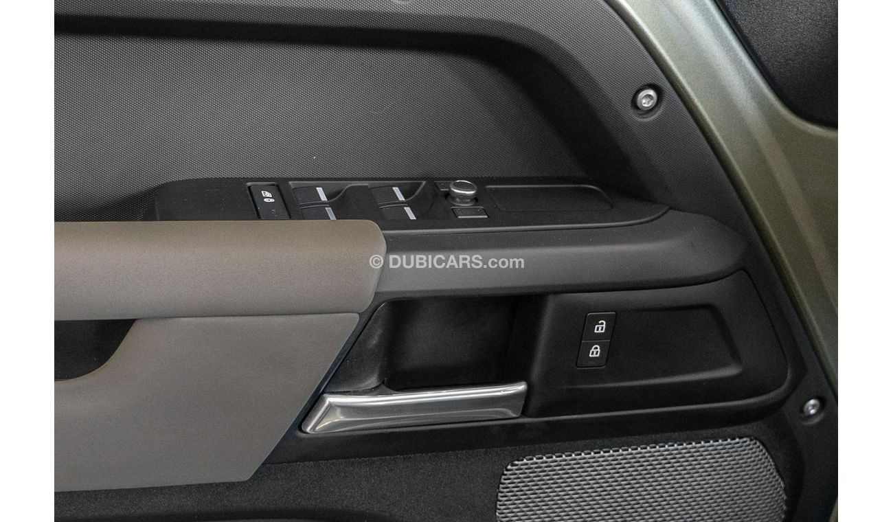 Land Rover Defender P300 110 S