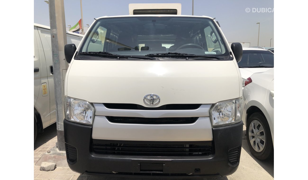Toyota Hiace Toyota Hiace std roof chiller,2015. Excellent condition