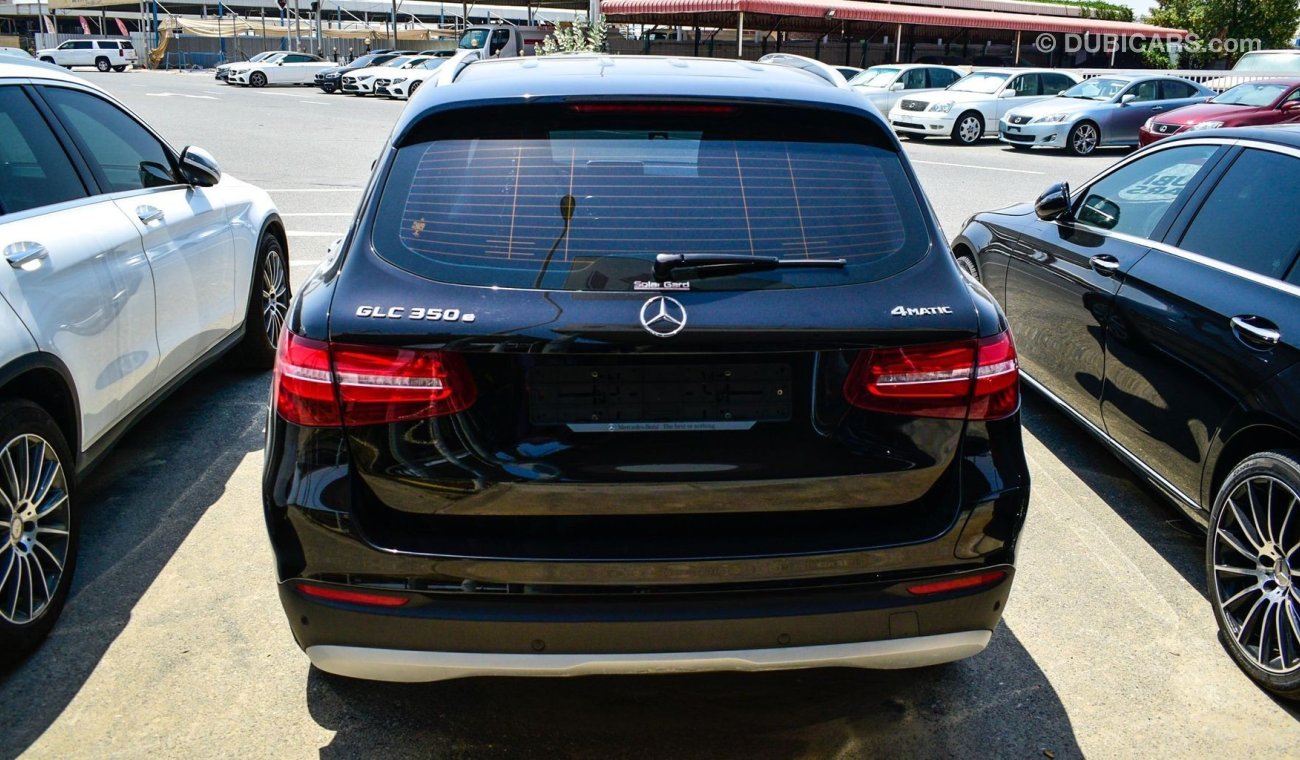 مرسيدس بنز GLC 350 Hybrid 4 Matic V4